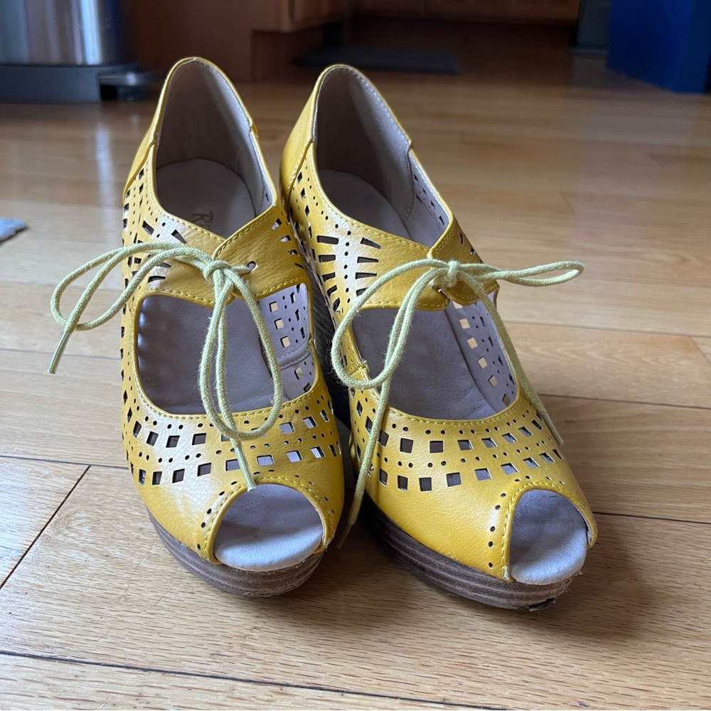 Restricted Yellow Cut-Out Wedge Sandals - Size 6 - Picture 2 of 11